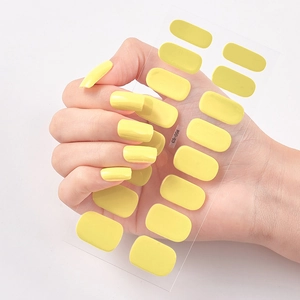 Gelbe glänzende Nagellack-Aufkleber Modell CS-004 für ein professionelles Finish