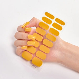 Einfarbige gelbe Nagelfolien-Set Modell CS-018 für ein lebendiges minimalistisches Design