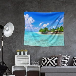 Detailansicht des tropischen Strand-Wandteppichs mit Palmen und blauem Ozean