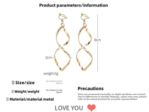 Detailed view of spiral wave earrings with measurements: 8cm height and 2cm width