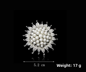 Detail der Sonnenblumen Perlenbrosche mit 5,2 cm Durchmesser und 17 g Gewicht in Silber