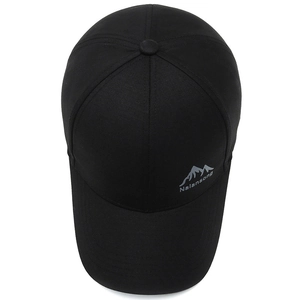Cappellino da baseball nero classico con logo di montagna e design a sei pannelli
