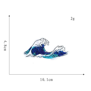 Detailed size specifications of Great Wave embroidery patch with 10.1cm width and 4.8cm height
