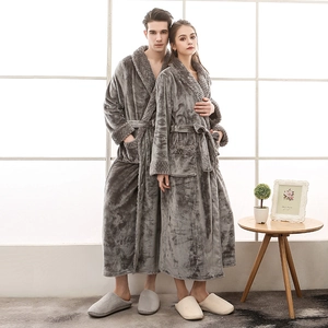 Peignoirs de bain en flanelle épaisse pour couples gris foncé avec col en fausse fourrure