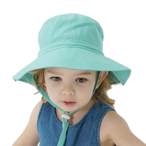 Cappello da sole in cotone verde menta per bambini con tesa larga e sottogola