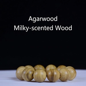 Natural Milk Agarwood Buddhist prayer beads bracelet with clear wood grain texture