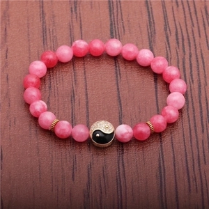 Pink agate stone beaded bracelet with gold Yin Yang charm for men and women