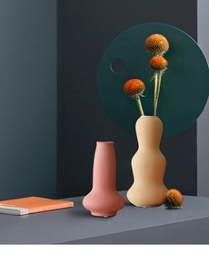 Jarrones artísticos de cerámica mate con formas orgánicas para estilo minimalista