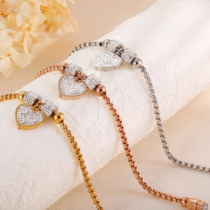 Bracelets cœur élégants avec oxydes de zirconium en finitions or, argent et or rose