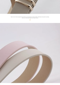 Détail de ceintures en cuir rose et gris avec boucles rondes dorées pour femmes