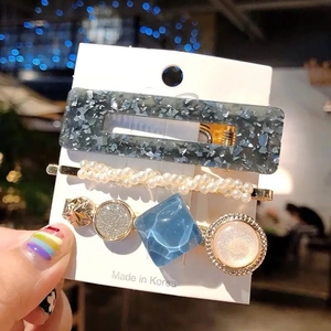 Three-piece Korean style hair clip set with pearls and grey blue acetate marble patterns