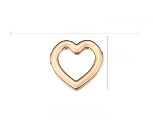 Macro detail of 35mm 18K gold plated stainless steel heart charm with size annotations