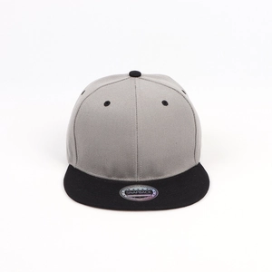 Front view of grey snapback cap with black flat brim and reflective high quality sticker
