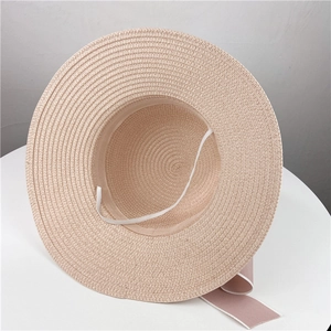 Damen Strohhut mit breiter Krempe, rosa Band, Schweißband und weißem Windseil