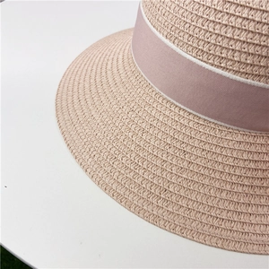 Damen Strohhut mit breiter Krempe und stilvollem rosa Band ideal für den Sommer Sonnenschutz