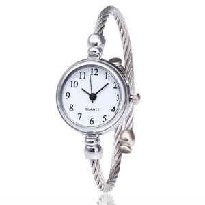 Women Fashion Quartz Watch With Twisted Cable Alloy Bracelet Round Dial Arabic Numerals Casual Retro Style