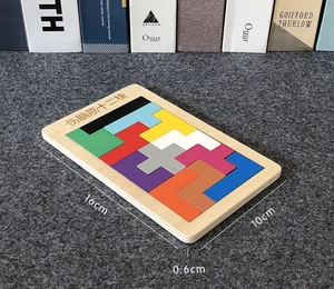 Detailed view of colorful wooden Tetris puzzle blocks with clear dimensions of 16x10x0.6cm