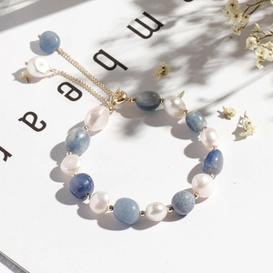 Freshwater Pearl And Natural Stone Beaded Bracelet For Women Adjustable Sliding Gold Chain Minimalist Elegant Jewelry