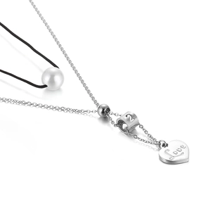 Collier double couche argenté avec perle, pendentif cœur Love et cylindre à chiffre