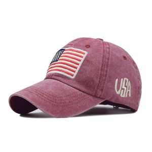 Berretto da baseball vintage bordeaux in cotone lavato con bandiera USA ricamata