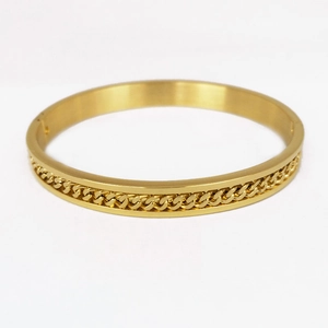 Mens bold rose gold chain bracelet with polished finish and layered curb link design