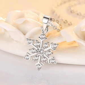 Elegant S925 sterling silver snowflake necklace with sparkling crystal inlay pendant