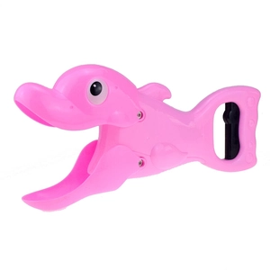 Pink dolphin gripper toy with manual handle for kids bath time and outdoor sensory water play