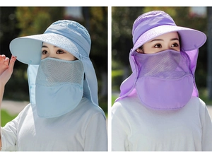 Dettaglio di cappelli da sole celeste e lavanda con maschere e protezioni collo rimovibili