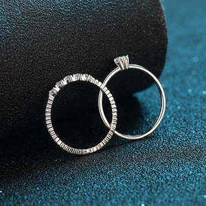 Elegant S925 sterling silver solitaire ring and matching band set with moissanite stones
