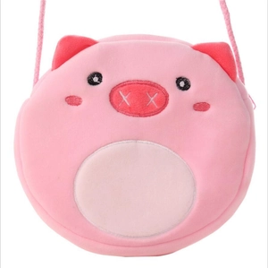 Cute pink plush cartoon pig crossbody bag for girls with soft material and strap
