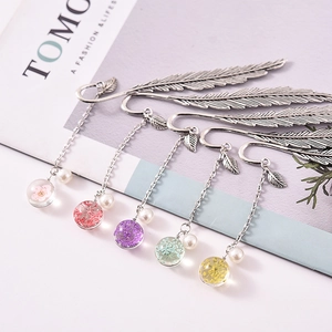 Metal Feather Bookmark With Natural Dried Flower Glass Ball Pendant And Artificial Pearl Vintage Style For Book Lovers