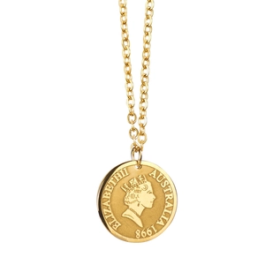 18K gold-plated titanium steel necklace with Elizabeth II coin pendant on a delicate O-chain