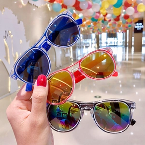 Kids heart-shaped sunglasses in royal blue and red with lightweight resin frames