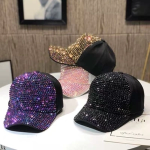 Cappellini da baseball scintillanti con strass in viola, nero, oro e rosa per donna