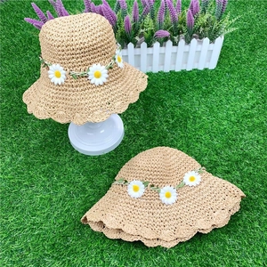 Kids Straw Hat Paper Woven Daisy Flower Wavy Brim Sun Protection Summer Beach Bucket Hat For Toddler Girls
