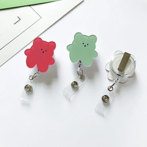 Cute gummy bear retractable badge holder clips for nurses and doctors in pink and green