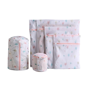 Thickened mesh laundry bags set with pink zippers and cute tree patterns for washing machines
