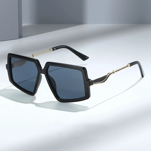 Oversized Square Geometric Sunglasses Metal PC Frame UV400 Protection Vintage Trendy Fashion Eyewear Women Men