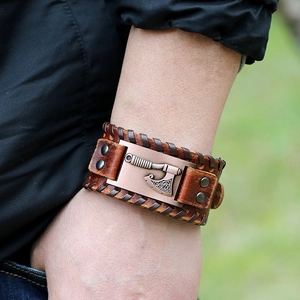 Brown leather Viking axe bracelet with woven edges for men, vintage punk style