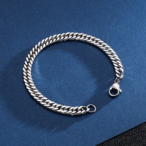 Klassisches silbernes Gliederkettenarmband aus Edelstahl für Herren mit Karabinerverschluss