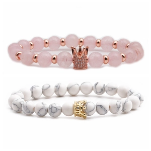 Partner-Armbänder Set mit Kronen-Anhängern aus Rosenquarz und weißem Türkis