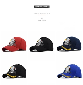 Berretti da baseball Native Pride ricamati con aquila e dettagli di alloro sulla visiera