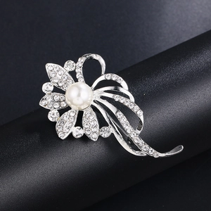 Silver sunflower pearl brooch with sparkling rhinestones and elegant curved petals