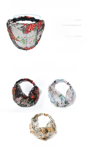 Detailed size chart for lace floral headbands showing 54cm circumference and 19cm width