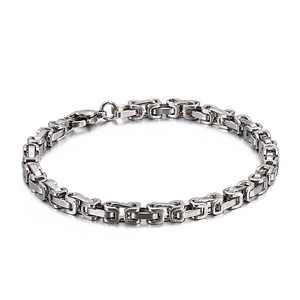 Classic silver stainless steel Byzantine chain bracelet for men with lobster clasp closure