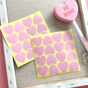 Simpatici adesivi decorativi a forma di cuore rosa per diari, scrapbooking e buste.