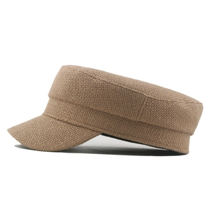Casquette militaire en coton et lin kaki pour femme avec texture tissée et bord court