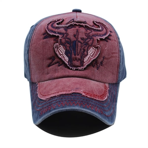 Retro washed baseball cap with bull skull embroidery and vintage color splicing
