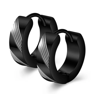 Detail of 4mm black stainless steel hoop earrings with silver diagonal stripe texture