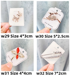 Détails de quatre broches élégantes en strass et épingles de sûreté avec dimensions